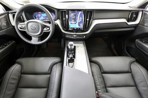 2025 Volvo XC60 Plug-In Hybrid T8 Ultra