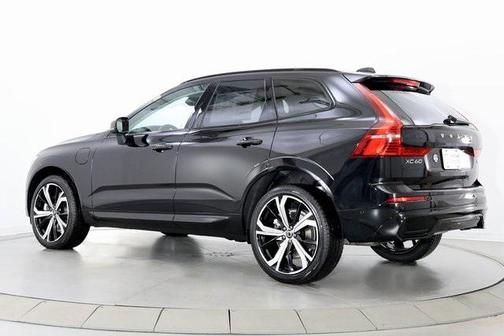 2025 Volvo XC60 Plug-In Hybrid T8 Ultra