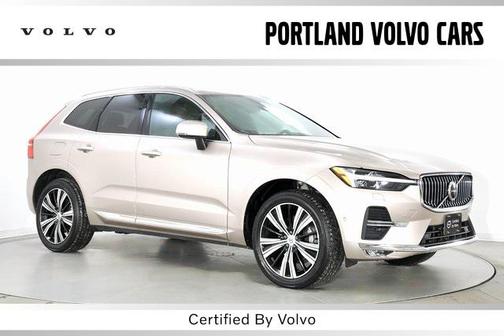 2023 Volvo XC60 B5 Plus Bright Theme