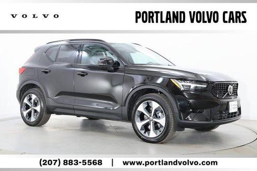 Onyx Black 2026 Volvo XC40 Plus, B5 AWD Gas (mild hybrid), Dark