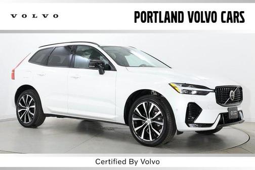2025 Volvo XC60 B5 Plus