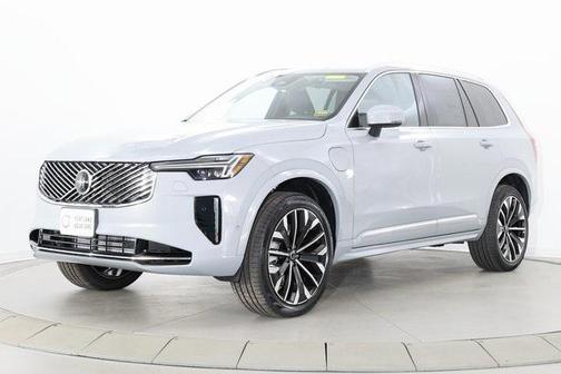 2025 Volvo XC90 Plug-In Hybrid T8 Ultra 7-Seater