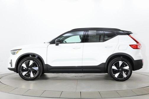 2024 Volvo XC40 Recharge Pure Electric Twin Core