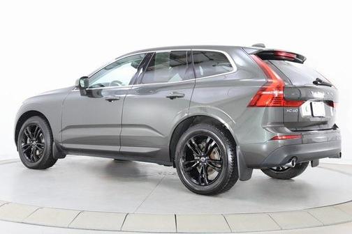 2020 Volvo XC60 T5 Momentum