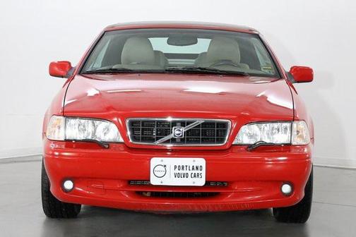 2004 Volvo C70 LT