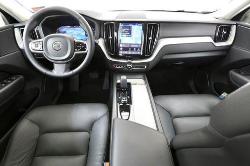 Denim Blue Metallic 2025 Volvo XC60 B5 Plus