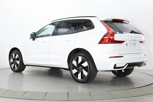 2025 Volvo XC60 Plug-In Hybrid Plus