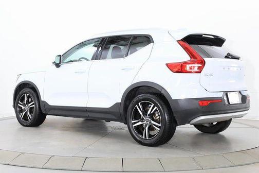 Cloud Blue 2025 Volvo XC40 B5 Core Bright Theme