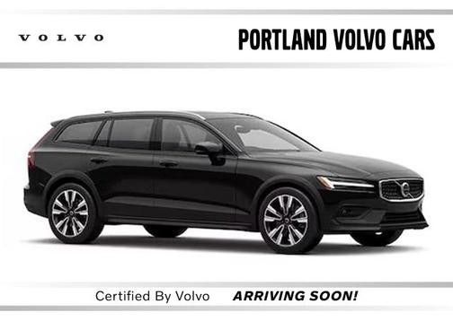 2024 Volvo V60 Cross Country B5 Plus