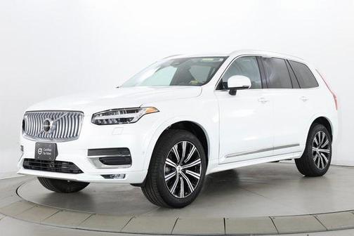 2024 Volvo XC90 B5 Plus Bright Theme
