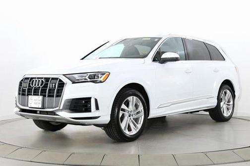 2022 Audi Q7 55 Premium Plus
