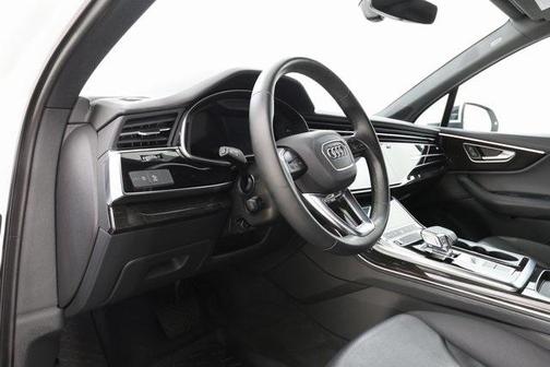2022 Audi Q7 55 Premium Plus