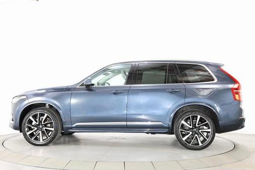 2023 Volvo XC90 B5 Plus