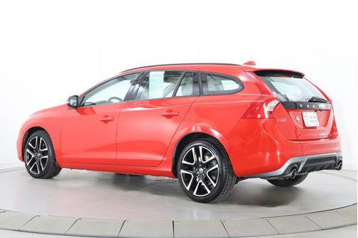 2018 Volvo V60 T5 Dynamic