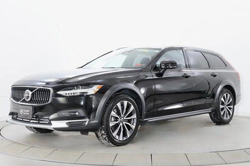 2024 Volvo V90 Cross Country B6 Plus