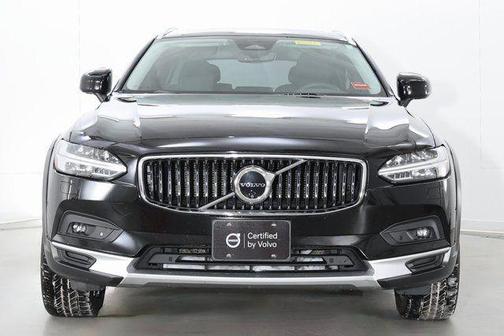 2024 Volvo V90 Cross Country B6 Plus