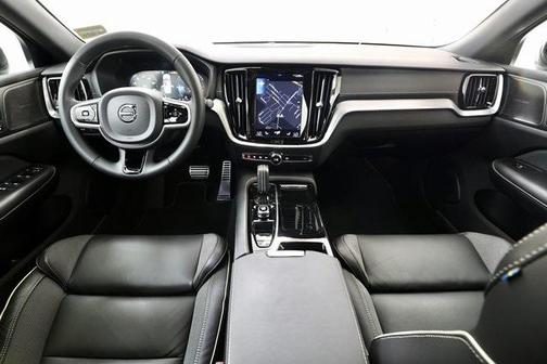 2022 Volvo S60 Recharge Plug-In Hybrid T8 R-Design