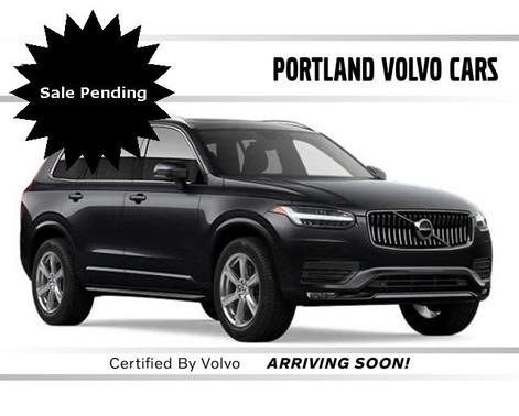 2022 Volvo XC90 T5 Momentum