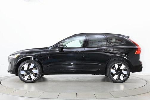 2025 Volvo XC60 Plug-In Hybrid T8 Plus