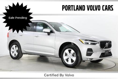 2022 Volvo XC60 B5 Momentum