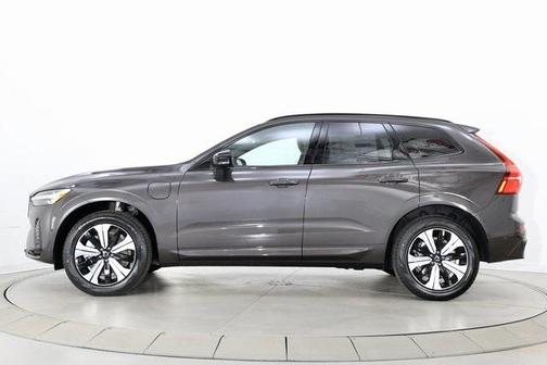 2025 Volvo XC60 Plug-In Hybrid T8 Plus