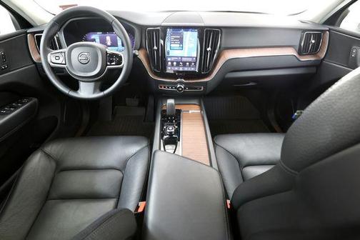 Denim Blue Metallic 2024 Volvo XC60 B5 Plus Dark Theme