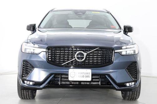 Denim Blue Metallic 2024 Volvo XC60 B5 Plus Dark Theme