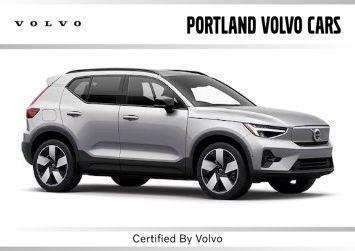Silver Dawn Metallic 2023 Volvo XC40 Recharge Pure Electric Twin Ultimate