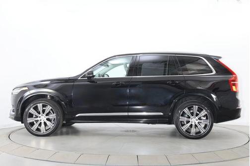 Onyx Black Metallic 2023 Volvo XC90 B6 Ultimate 6-Seater