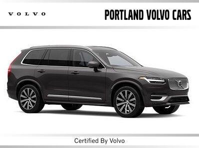 Platinum Grey Metallic 2023 Volvo XC90 Recharge Plug-In Hybrid T8 Plus Dark Theme 7-Seater