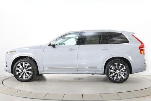 Vapour Grey Metallic 2025 Volvo XC90 B5 Core