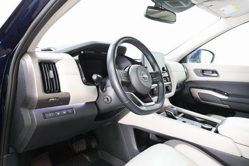 2022 Nissan Pathfinder Platinum 4WD