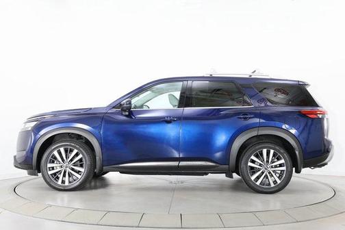 2022 Nissan Pathfinder Platinum 4WD