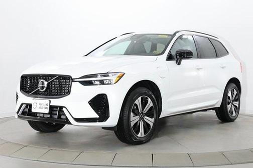 2025 Volvo XC60 Plug-In Hybrid T8 Core