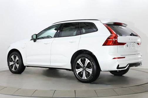 2025 Volvo XC60 Plug-In Hybrid T8 Core