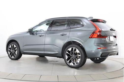 Forest Lake 2026 Volvo XC60 B5 Plus