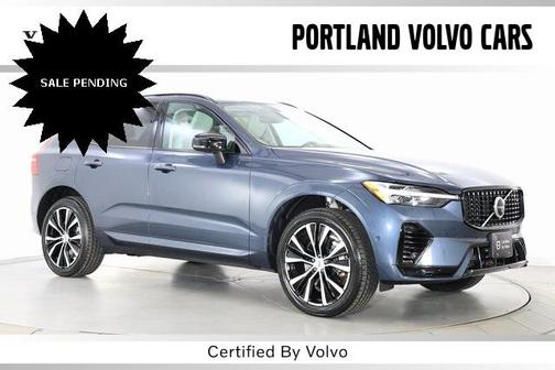 2023 Volvo XC60 Recharge Plug-In Hybrid T8 Plus Dark Theme