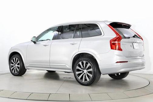 2024 Volvo XC90 B5 Plus Bright Theme