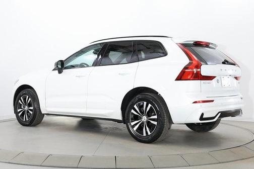 2025 Volvo XC60 B5 Core