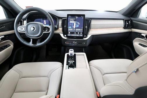 2026 Volvo XC90 Plus, B6 AWD Gas (mild hybrid), Gasoline, Bright, 7 Seats