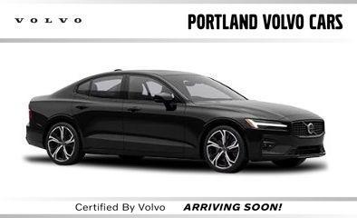 2024 Volvo S60 Recharge Plug-In Hybrid T8 Plus Black Edition