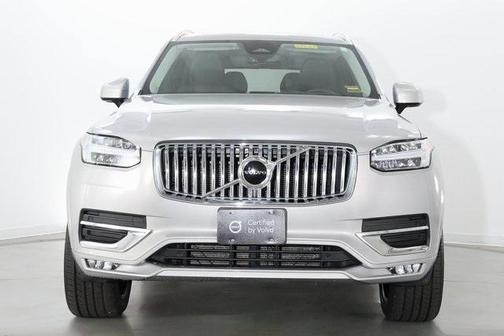 2025 Volvo XC90 B5 Core