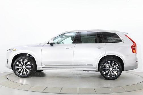 2025 Volvo XC90 B5 Core