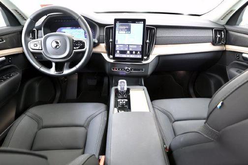 Vapour Grey Metallic 2026 Volvo XC90 Plus, B6 AWD Gas (mild hybrid), Gasoline, Bright, 7 Seats