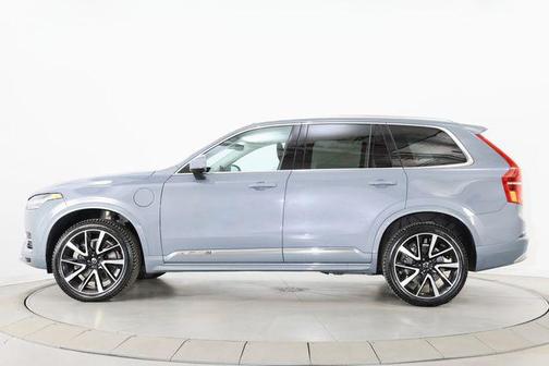 Thunder Grey Metallic 2022 Volvo XC90 Recharge Plug-In Hybrid T8 Inscription Expression 6 Passenger