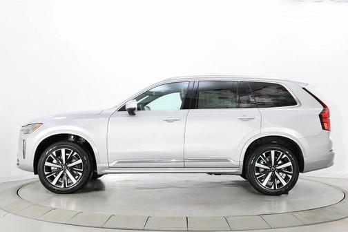 2025 Volvo XC90 B5 Core