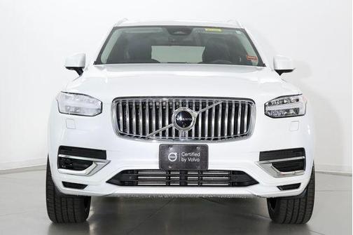 Crystal White Metallic 2024 Volvo XC90 Recharge Plug-In Hybrid T8 Plus Bright Theme 7-Seater