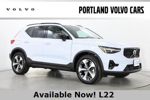 2026 Volvo XC40 B5 Plus