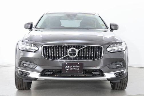 2023 Volvo V90 Cross Country B6 Plus