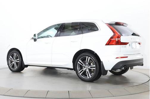 2018 Volvo XC60 T6 Momentum